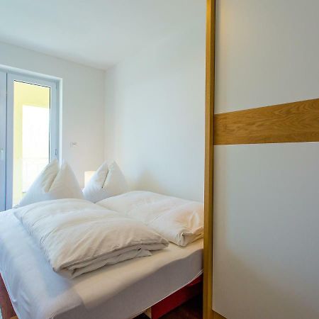 Apartment Maestral Porec Bagian luar foto