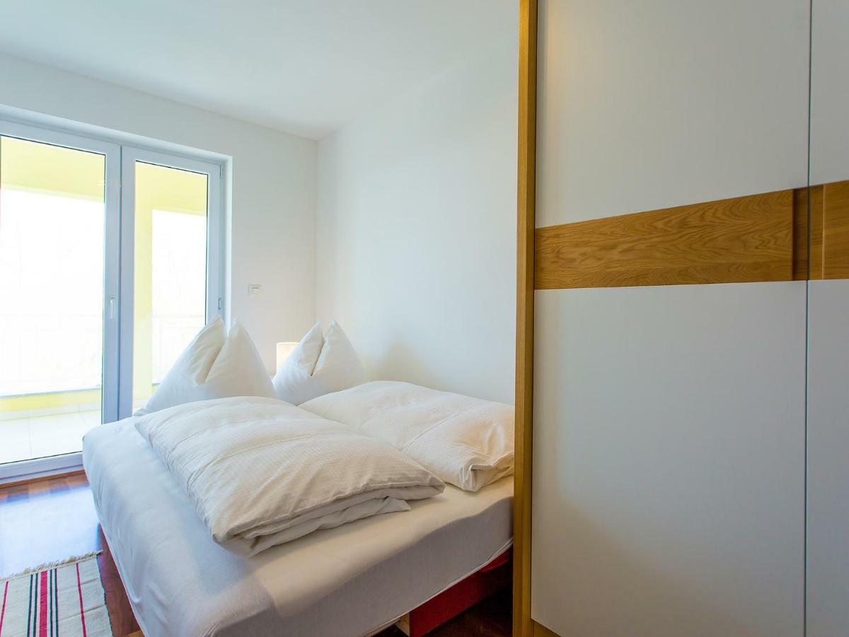 Apartment Maestral Porec Bagian luar foto