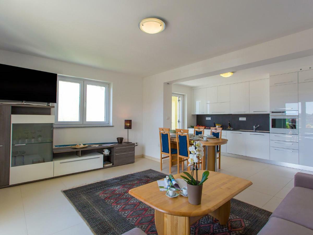 Apartment Maestral Porec Bagian luar foto