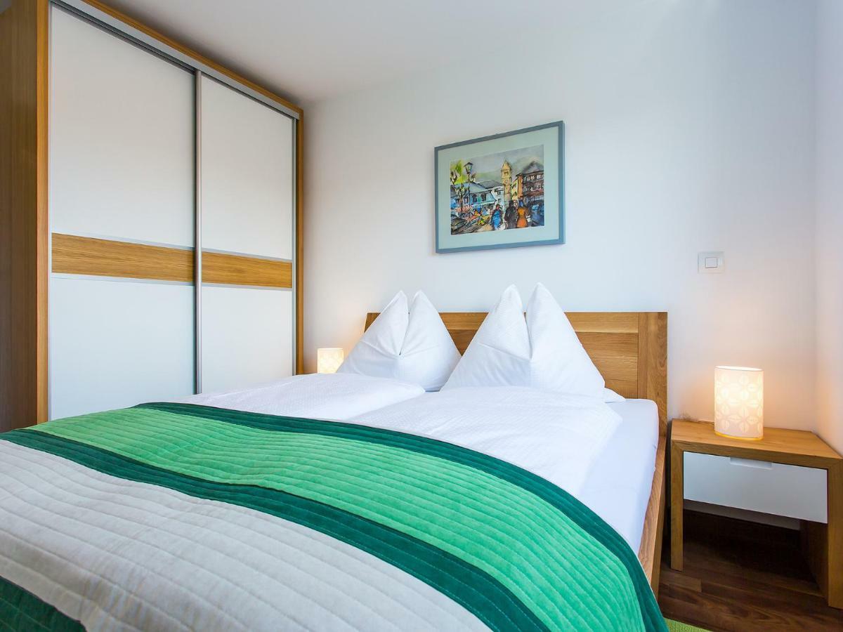 Apartment Maestral Porec Bagian luar foto