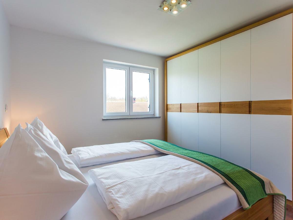 Apartment Maestral Porec Bagian luar foto